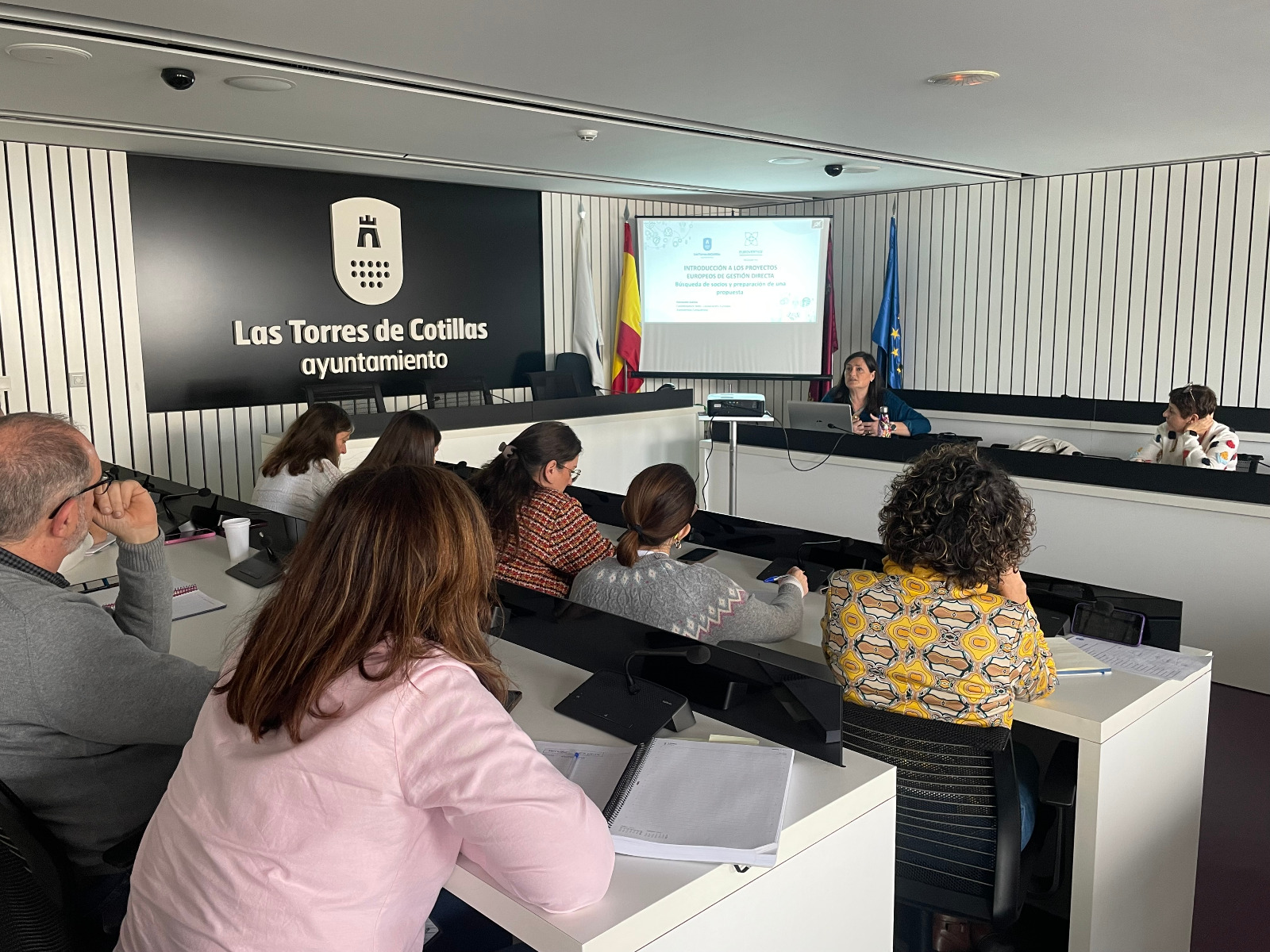 El Ayuntamiento Torre O Forma A Su Personal Para Fomentar Su